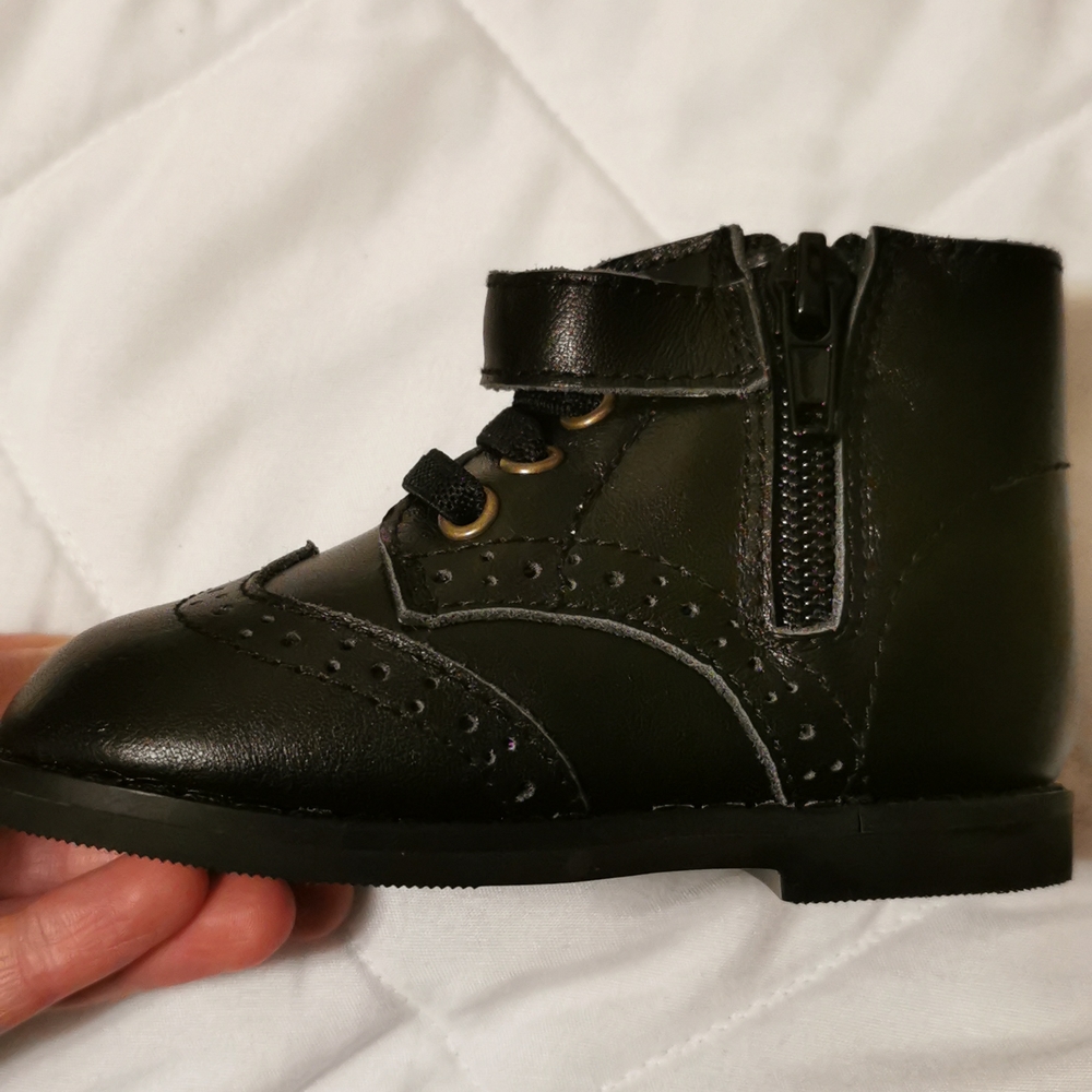 SOLD ON FB- Little Eva Rose & Co Black Leather boots (size 5- baby) - Picture 12 of 14